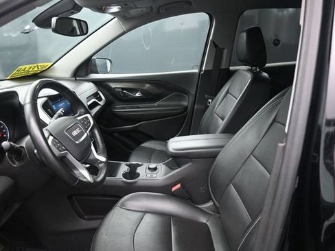 Used 2024 GMC Terrain SLT AWD/4WD image 17