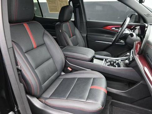 Used 2024 Chevrolet Traverse RS w/ LPO, Floor Liner Package AWD/4WD image 33