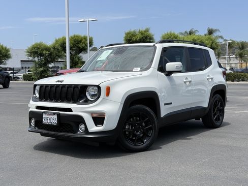Used 2019 Jeep Renegade Altitude w/ Quick Order Package 2XM FWD image 2