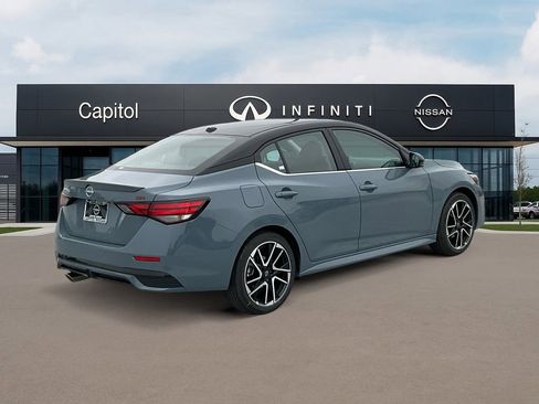 Certified 2025 Nissan Sentra SR image 6