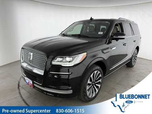 Used 2024 Lincoln Navigator Reserve AWD/4WD image 1