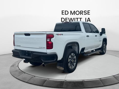 Used 2023 Chevrolet Silverado 2500 Custom w/ Custom Convenience Package AWD/4WD image 5