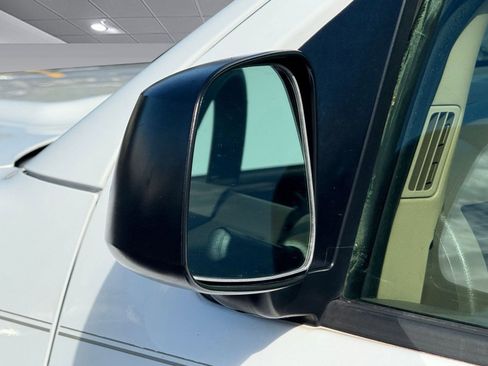 Used 2008 Nissan Frontier SE w/ SE Value Truck Pkg image 26