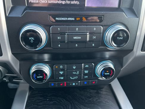 Used 2020 Ford F150 Platinum w/ Equipment Group 701A Luxury image 55