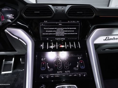Used 2023 Lamborghini Urus S image 30