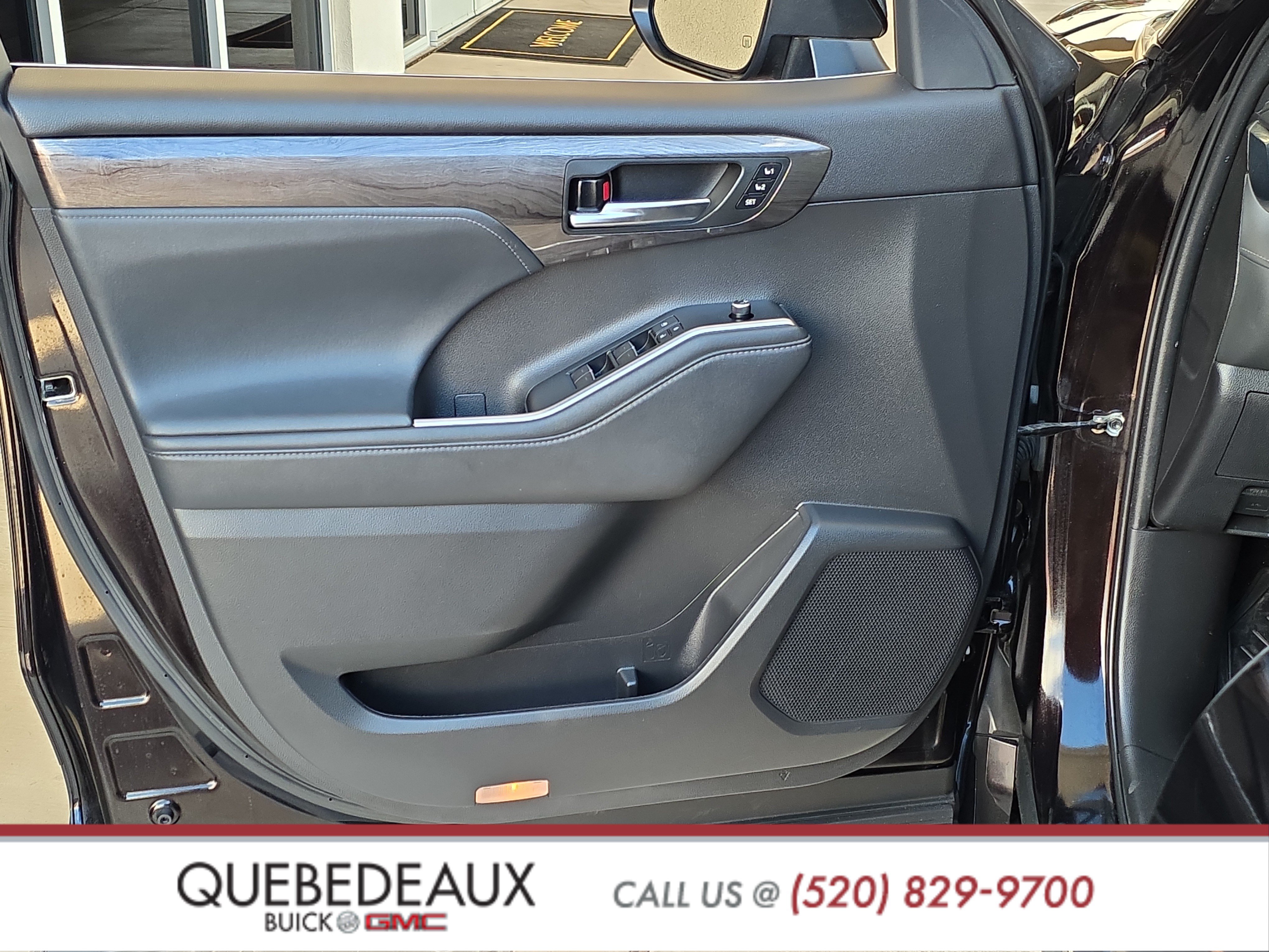 Used 2022 Toyota Highlander Platinum AWD/4WD image 11