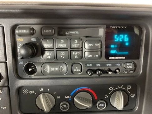 Used 1998 Chevrolet Silverado 1500 4x4 Extended Cab w/ Preferred Equipment Group 2 image 11