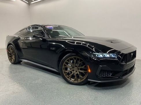 Used 2025 Ford Mustang GT w/ Mustang Nite Pony Package RWD image 2