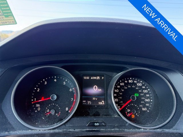 Used 2018 Volkswagen Tiguan SEL w/ 3rd Row Seat Package AWD/4WD image 12