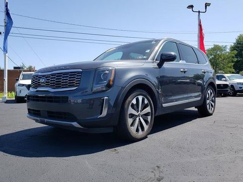 Used 2020 Kia Telluride S w/ S 8 Passenger Seating Package AWD/4WD image 3