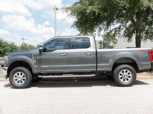 Used 2019 Ford F250 XLT w/ XLT Premium Package AWD/4WD image 15