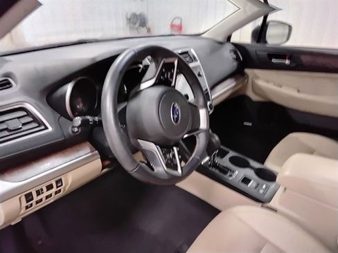 Used 2018 Subaru Outback 2.5i Limited image 10