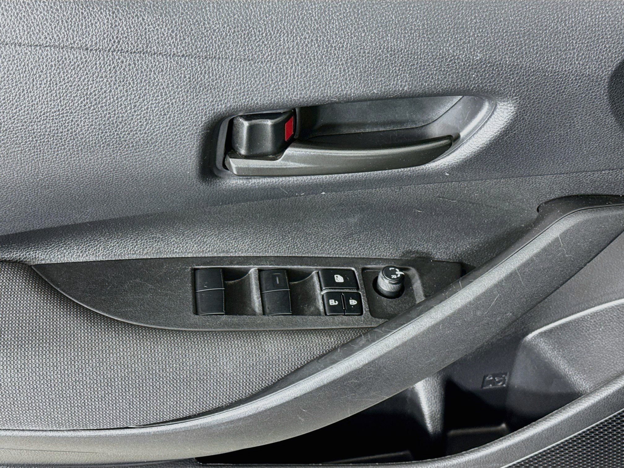 Certified 2024 Toyota Corolla LE FWD image 17