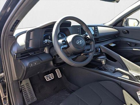 New 2025 Hyundai Elantra Sport FWD image 3