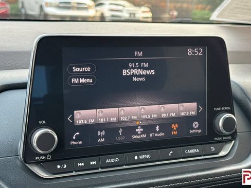 Used 2023 Nissan Rogue SV FWD image 22