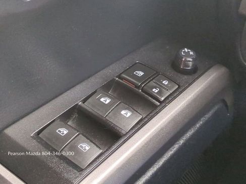 Used 2019 Toyota Tacoma Limited image 27