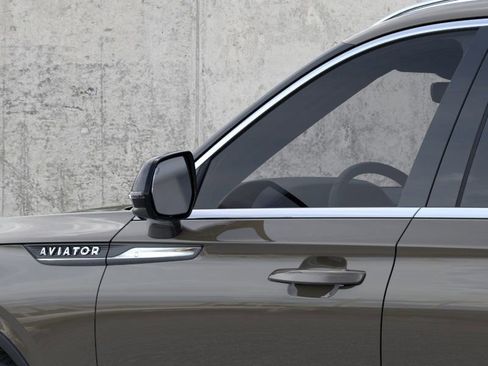 New 2025 Lincoln Aviator AWD w/ Equipment Group 101A image 20