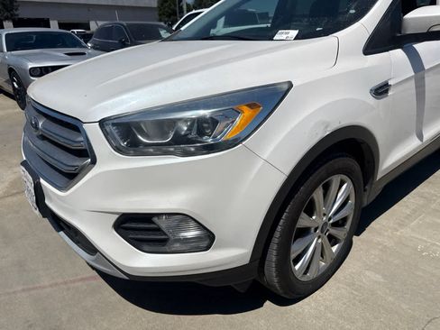 Used 2017 Ford Escape Titanium w/ Canadian Touring Package AWD/4WD image 9