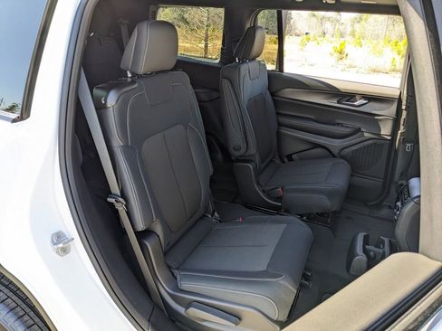 New 2026 Jeep Grand Cherokee L 2WD image 47