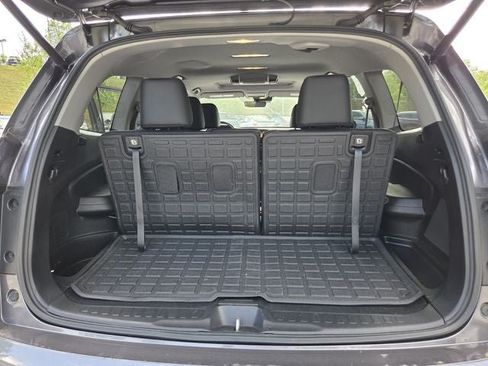 Used 2021 Honda Pilot Touring image 34