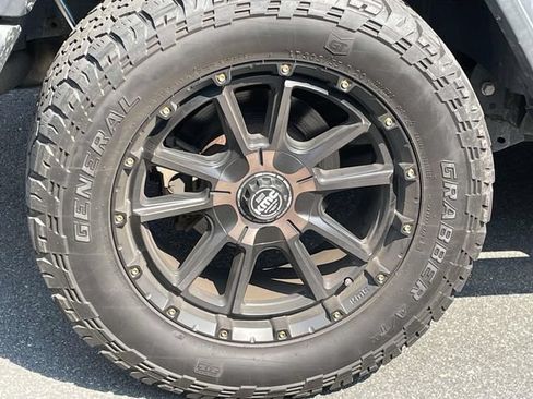 Used 2018 Jeep Wrangler Sport AWD/4WD image 8