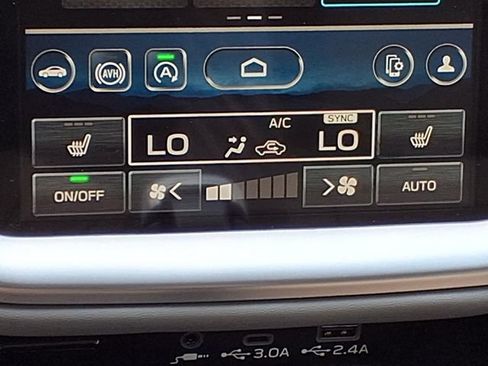 Certified 2025 Subaru Outback Premium AWD/4WD image 10
