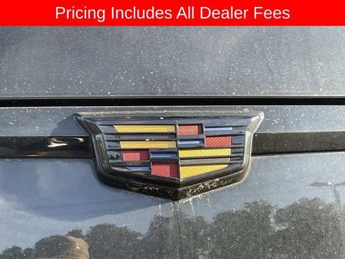 Used 2017 Cadillac Escalade Luxury AWD/4WD image 8
