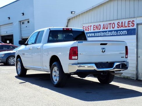 Used 2018 RAM 1500 Classic SLT AWD/4WD image 3