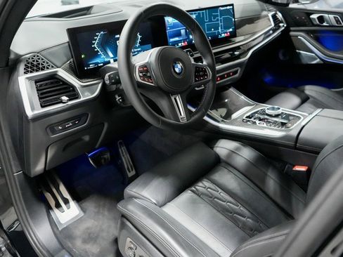 Used 2025 BMW X5 M60i image 9