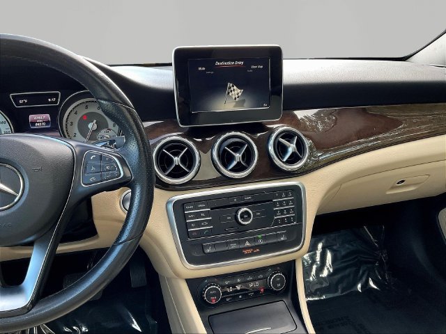 Used 2016 Mercedes-Benz GLA 250 image 11