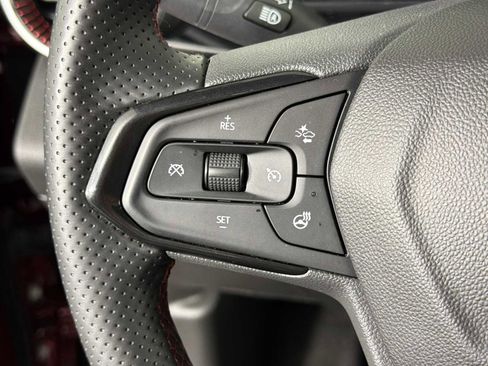 Certified 2024 Chevrolet Trax RS FWD image 23