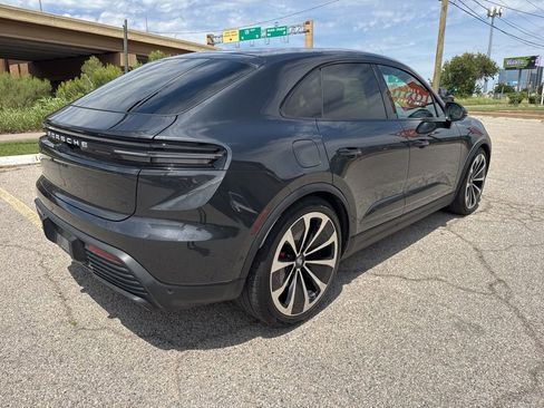 Used 2025 Porsche Macan 4S Electric AWD/4WD image 13