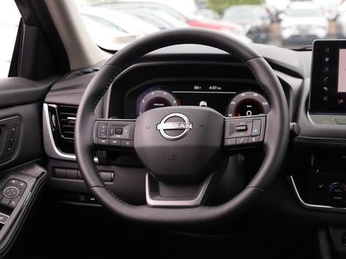 Certified 2025 Nissan Rogue SL w/ SL Premium Package AWD/4WD image 25