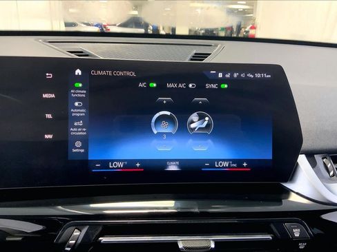 Used 2023 BMW X1 xDrive28i AWD/4WD image 34