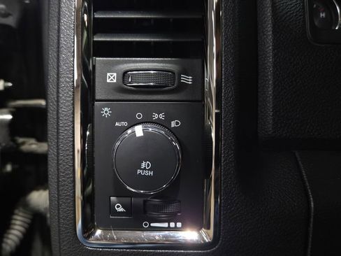 Used 2018 RAM 1500 Sport w/ Sport Premium Group image 9