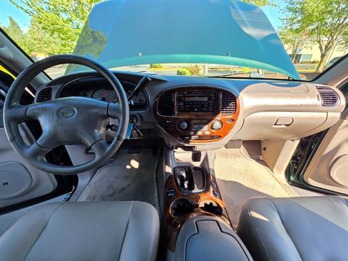Used 2002 Toyota Sequoia Limited AWD/4WD image 18