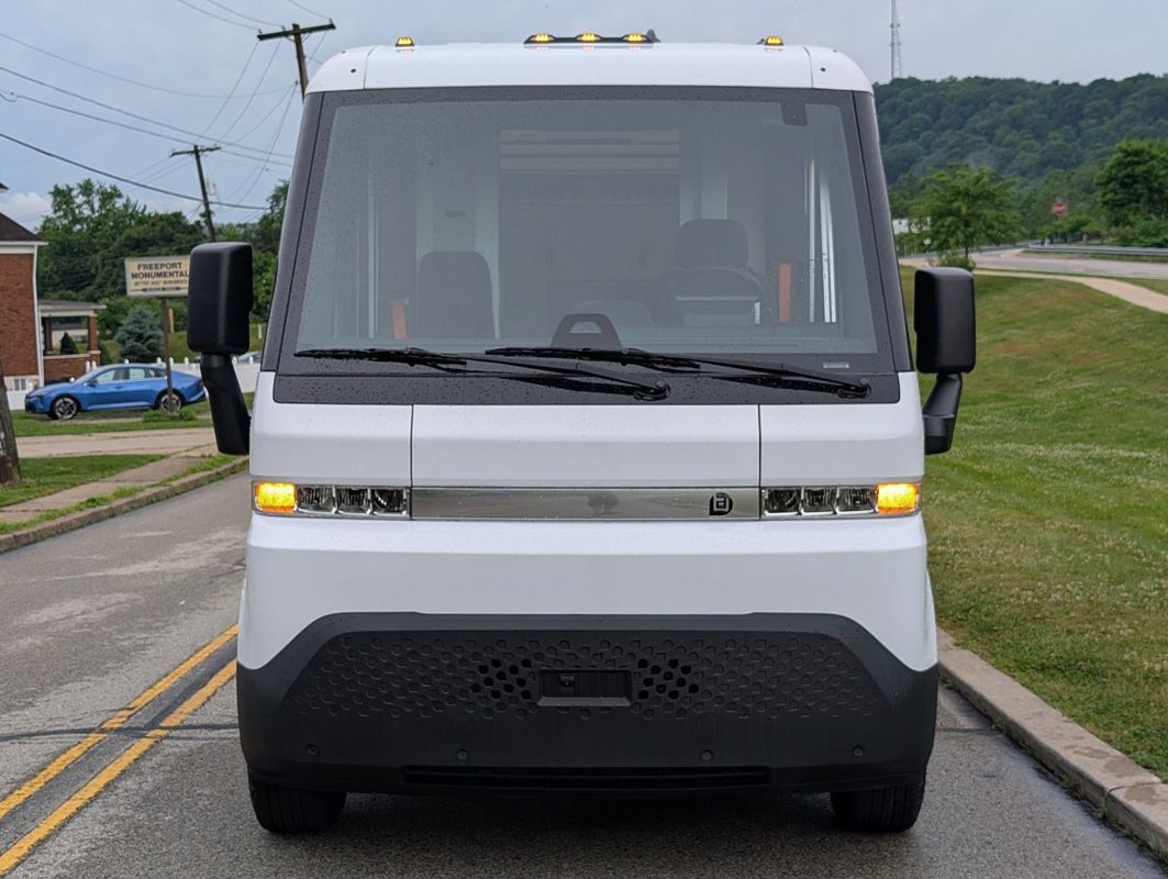 Used 2024 Chevrolet Brightdrop 600 w/ Commercial Equipment Package AWD/4WD image 11