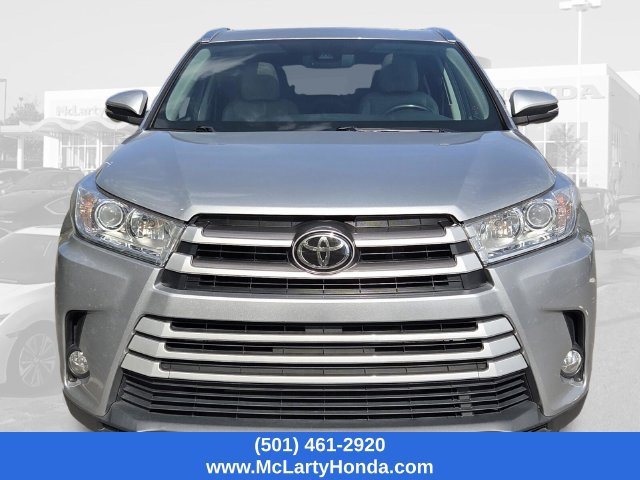 Used 2017 Toyota Highlander XLE AWD/4WD image 6