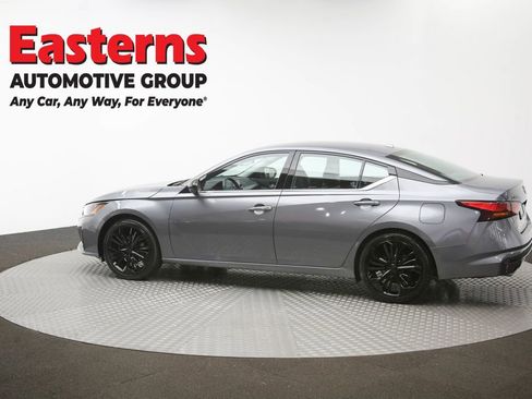 Used 2024 Nissan Altima 2.5 SR FWD image 61