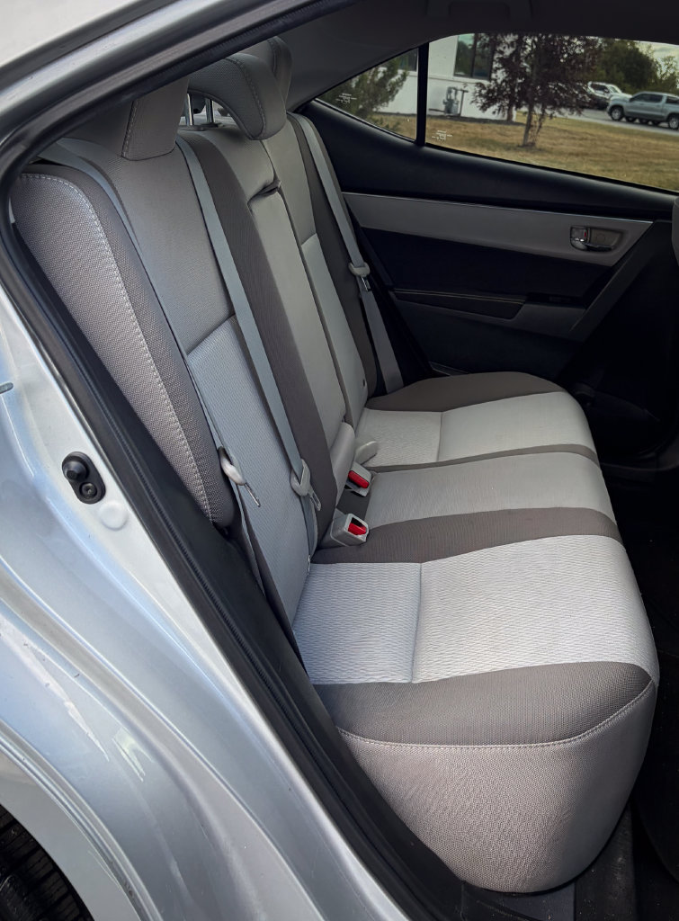Used 2017 Toyota Corolla LE FWD image 28
