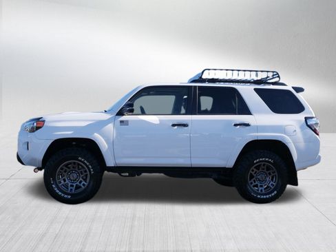 Used 2020 Toyota 4Runner SR5 image 6