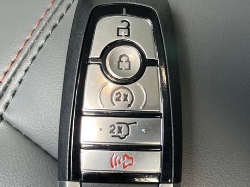 New 2026 Ford Explorer Active w/ Active Comfort Package image 21