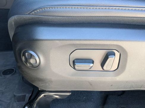Used 2024 Jeep Wrangler Unlimited Sahara w/ Safety Group AWD/4WD image 15