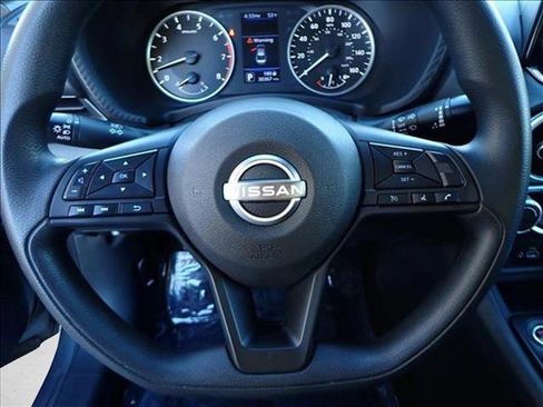 Used 2024 Nissan Sentra S image 11