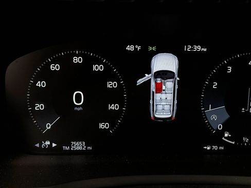 Used 2019 Volvo XC90 T6 Momentum w/ Protection Package image 10