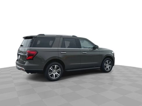 Used 2024 Ford Expedition Limited AWD/4WD image 9