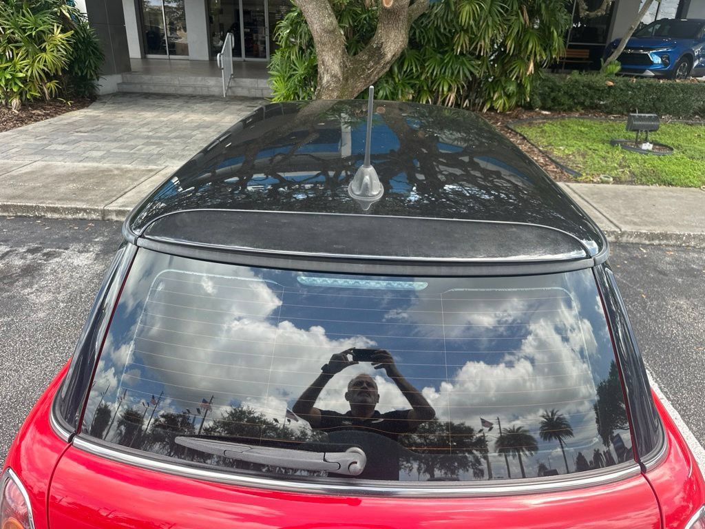 Used 2010 MINI Cooper Hardtop FWD image 14