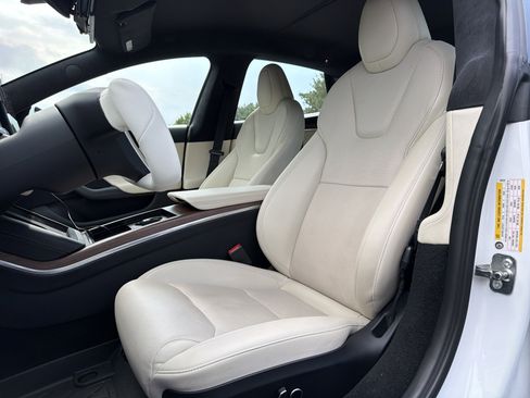 Used 2022 Tesla Model S AWD/4WD image 8