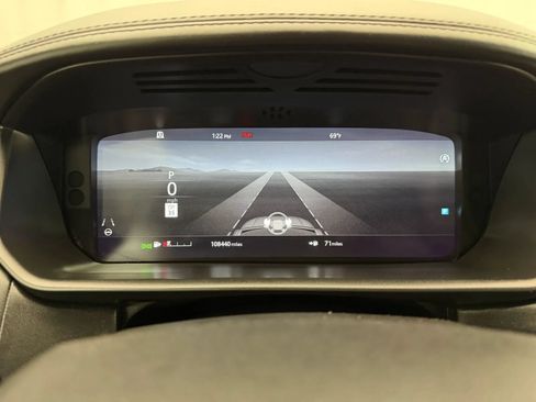 Used 2019 Land Rover Discovery HSE Luxury AWD/4WD image 16
