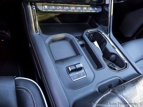 Used 2024 GMC Sierra 2500 AT4X image 19